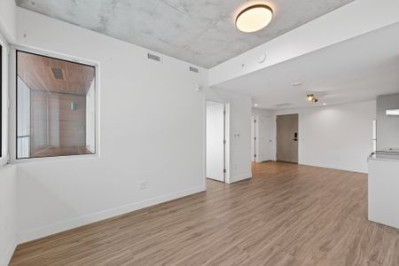 5100 Boul. de l'Assomption, Montréal (Mercier, QC H1T - Photo 2