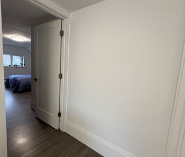 For Lease - 2177 Lakeshore Road Unit# Upper, Burlington, Ontario - Photo 2