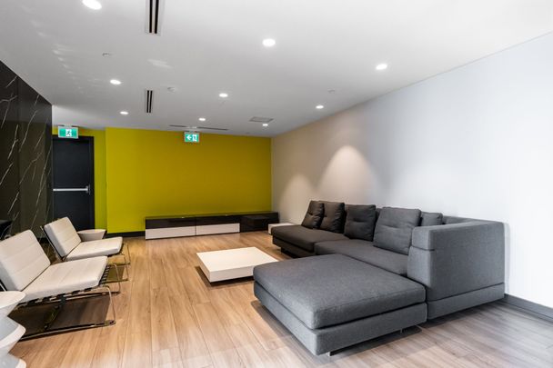 For Lease - 158 Front Street Unit# 1004, Toronto, Ontario - Photo 1