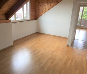 Befristete Dachwohnung bis zum 30. April 2026 mit Blick auf den See - Foto 3