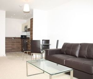 1 Bedrooms Flat to rent in Waterside Park, Connaught Heights, Royal Docks E16 | £ 315 - Photo 1
