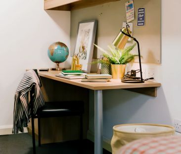 Classic Shared Apartment - Photo 3