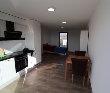 Möbelierte Luxus Attika-Apartment mit zwei grossen Terrassen in Obe... - Photo 4