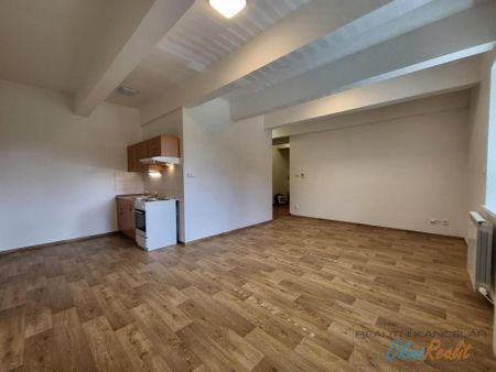 Pronájem bytu 2+kk 50 m2 - Photo 2