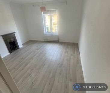 2 bedroom semi-detached house to rent - Photo 1