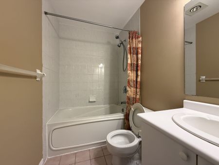 For Lease - 62 Wetherby Circle, Markham, Ontario - Photo 5