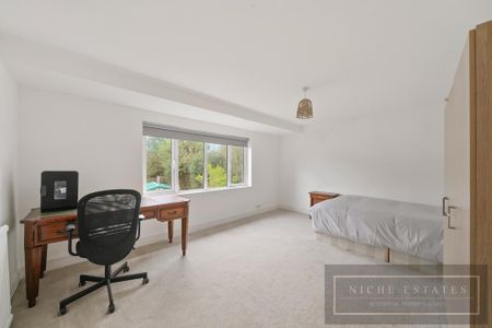 6 bedroom detached house to rent - Photo 5