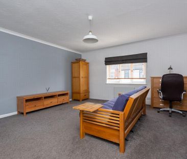 Studio to rent - Photo 6