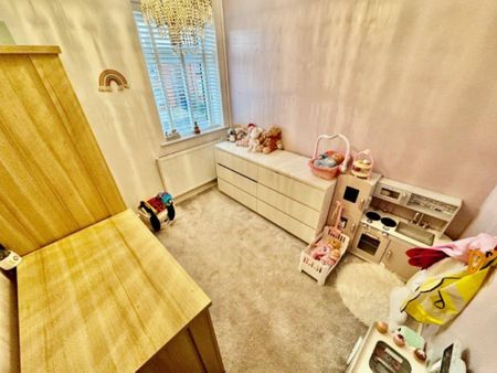 3 Bedroom Town House - Photo 2