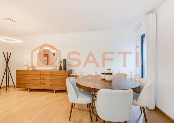 Apartamento T4 em Lisboa