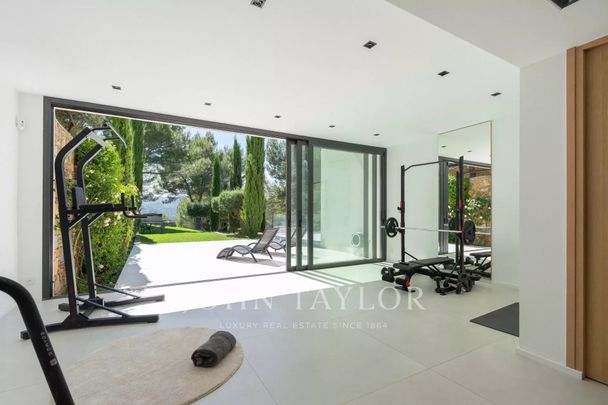 Villa à louer Aix-En-Provence, Provence, France15 000 EUR / Mois - Photo 1