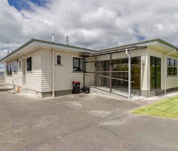 Family Friendly - Photo 5