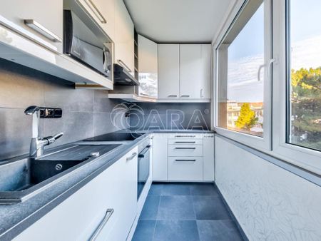 Pronájem bytu 2+kk 53 m2 - Fotografie 3