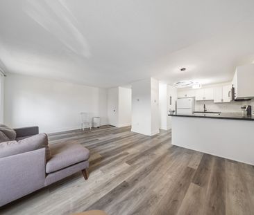 For Lease - 1030 Falgarwood Drive Unit# 71, Oakville, Ontario - Photo 5