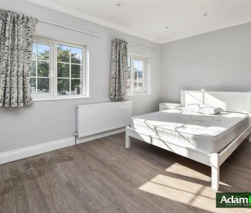 Foscote Road, Hendon, NW4, 6 bedroom, House - Detached - Photo 6