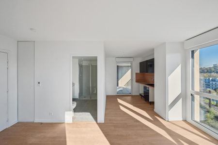 Location Appartement 1 pièce 32m² BORDEAUX 33100 - Photo 3