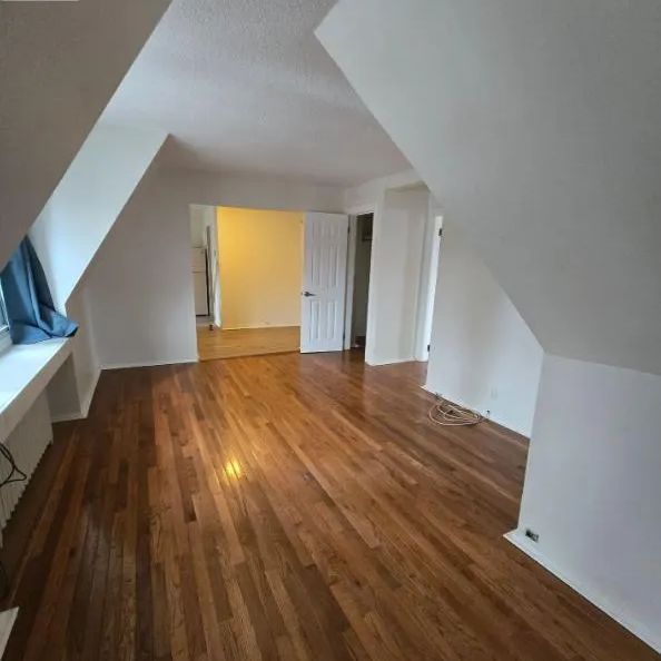 9 - 388 KING STREET W - Photo 1