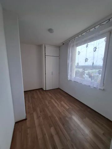 Nabídka bytu 2+1 po rekonstrukci v klidné části Bíliny. - Fotografie 4