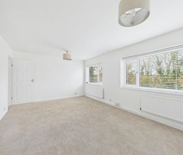 2 bedroom maisonette to rent - Photo 3