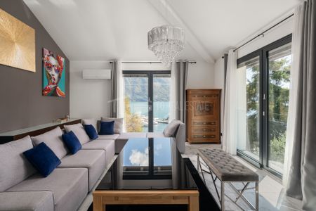 IN PRIMA FILA LAGO: ESCLUSIVO APPARTAMENTO AMMOBILIATO - Foto 3