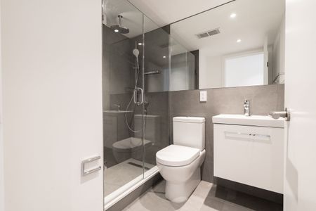 800 Richmond Street West - Photo 4