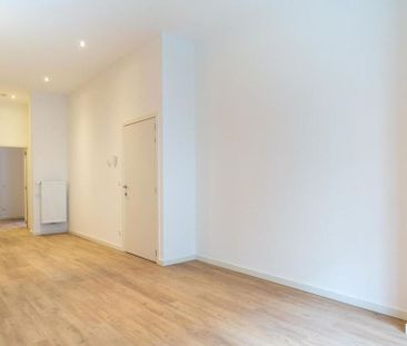 Appartement te huur in Antwerpen voor € 775 met 1 slaapkamer - Foto 5