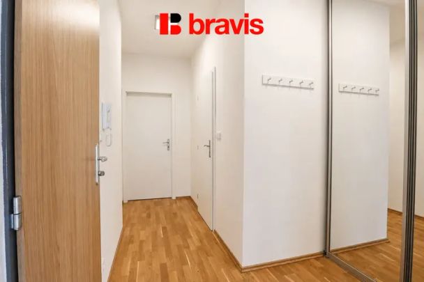 Pronájem bytu 3+kk, Brno - Útěchov, ul. Dlouhé vrchy, terasa, balkón, vyhrazené parkovací stání - Fotografie 1