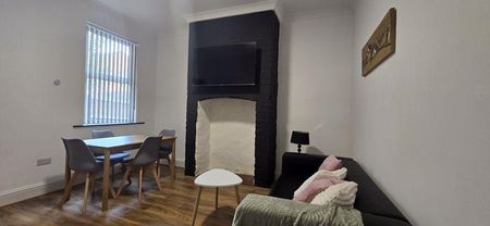 1 bedroom in a house share to rent - Photo 3