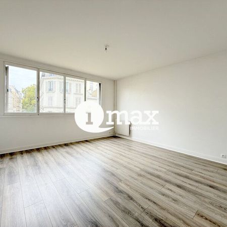 Location Appartement PARIS - - Photo 3