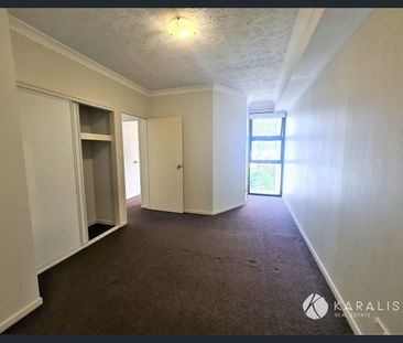 Conveniently Located with in Walking Distance to the Brisbane CBD - Photo 3