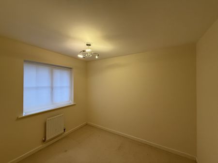 Tiger Flower Way, Bury St. Edmunds, Red Lodge - Photo 3