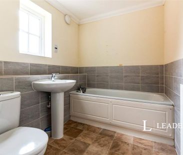 2 bedroom flat to rent - Photo 6