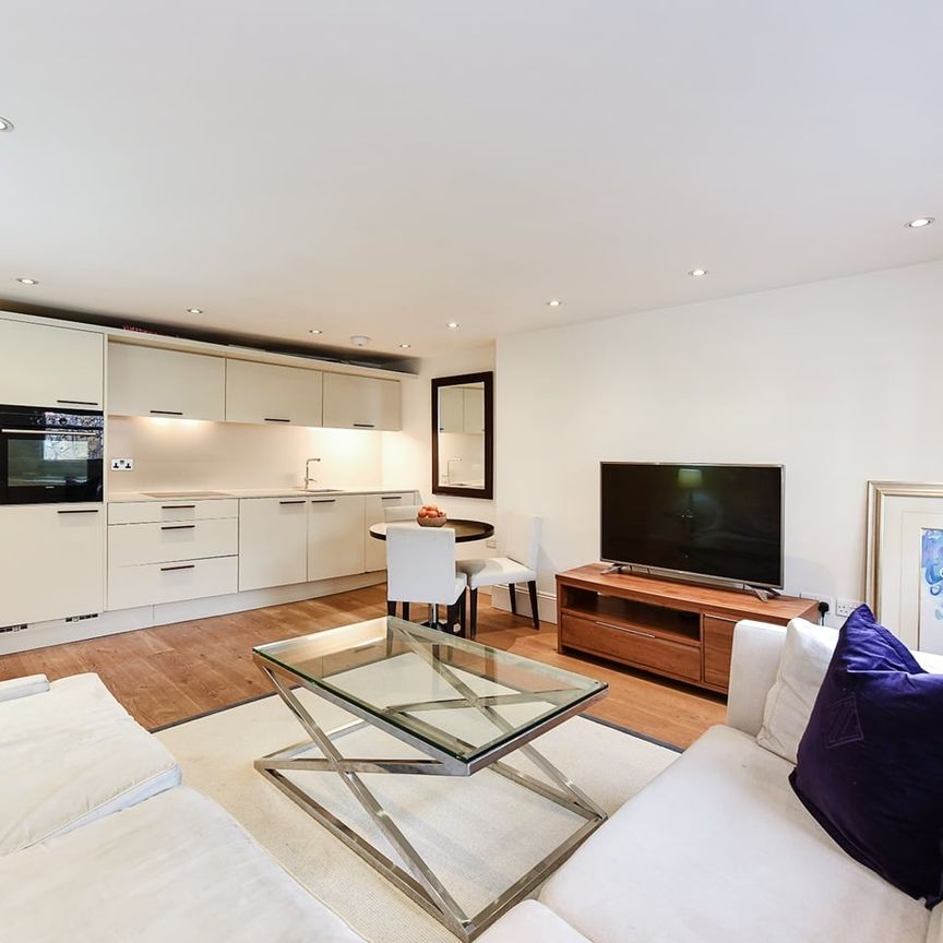 1 Bed Flat, Halkin Street, SW1X - Photo 1