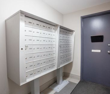 Perfectly Located in Centretown Ottawa - Central AC included in the... - Photo 3