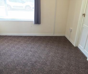 Baptist Well Place, SWANSEA - Photo 3