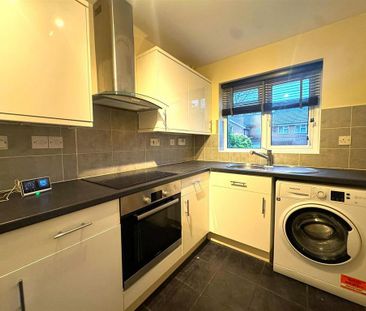 3 bedroom terraced house to rent - Photo 6