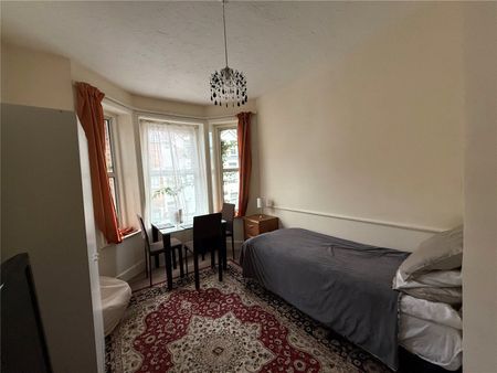 property to rent St. Michaels Road, Bournemouth, Dorset, BH2 - Photo 5