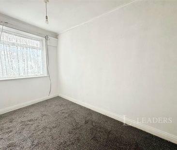 2 bedroom bungalow to rent Nimmings Road, Halesowen, West Midlands,... - Photo 4