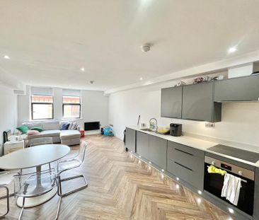 1 bedroom in a flat share to rent - Photo 6