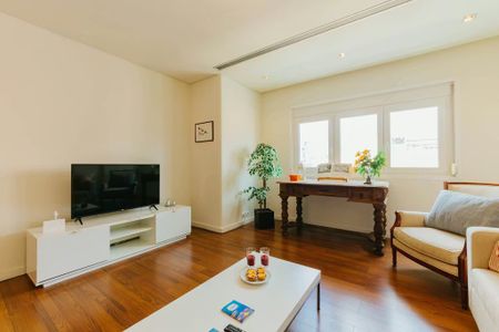 Avenida de Roma, Lisbon, Lisbon 1000-264 - Photo 3