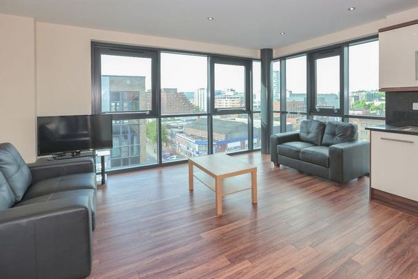 3 bedroom apartment to rent - Photo 1