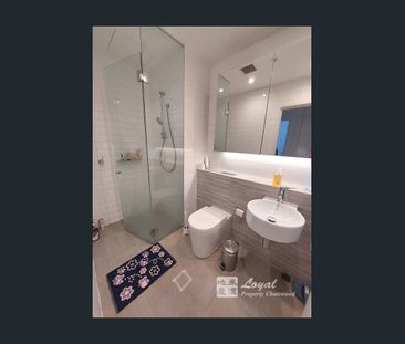 Near New Modern 2 bedrooms Apartment located in the Heart of Zetland - Photo 6