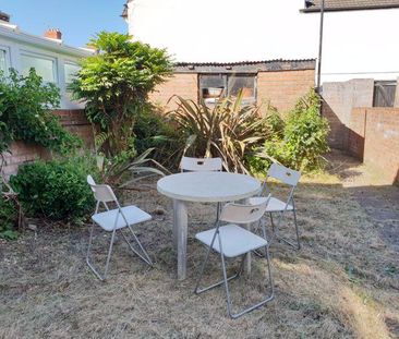 5 bedroom terraced house to rent - Photo 1