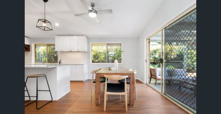 Effortless Low-set Living in "Sinnamon Glade Estate" - Photo 2