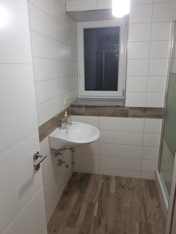 3 Zimmer Erdgeschosswohnung mit Küche und eigenem Garten - Photo 4