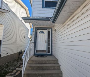 117 Hidden Ranch Close Northwest, Calgary - Photo 5