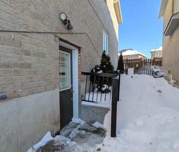 For Lease - 259 Queen Mary Drive, Brampton, Ontario - Photo 3