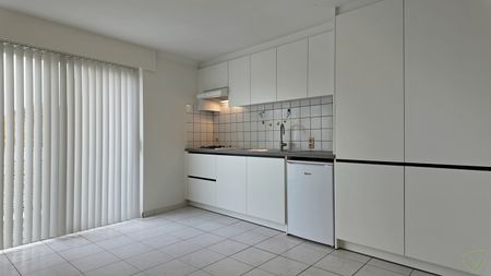 Gezellig en energiezuinig appartement met terras in centrum Eeklo! - Photo 5