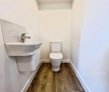 2 bedroom semi-detached house to rent - Photo 6