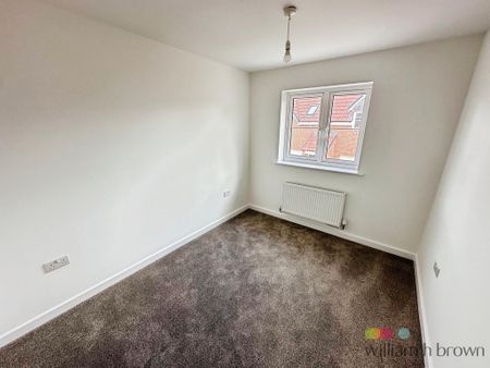 3 bedroom semi-detached house to rent - Photo 3